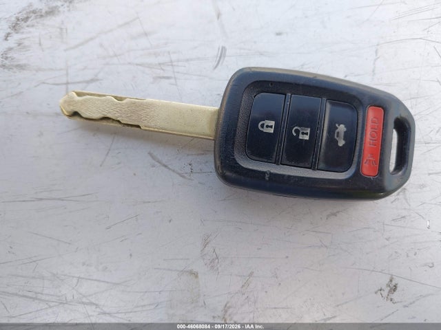 46068084 :رقم المزاد ، 1HGCR2E37FA252706 vin ، 2015 Honda Accord Lx مزاد بيع