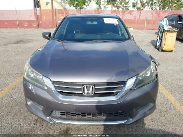 46068084 :رقم المزاد ، 1HGCR2E37FA252706 vin ، 2015 Honda Accord Lx مزاد بيع