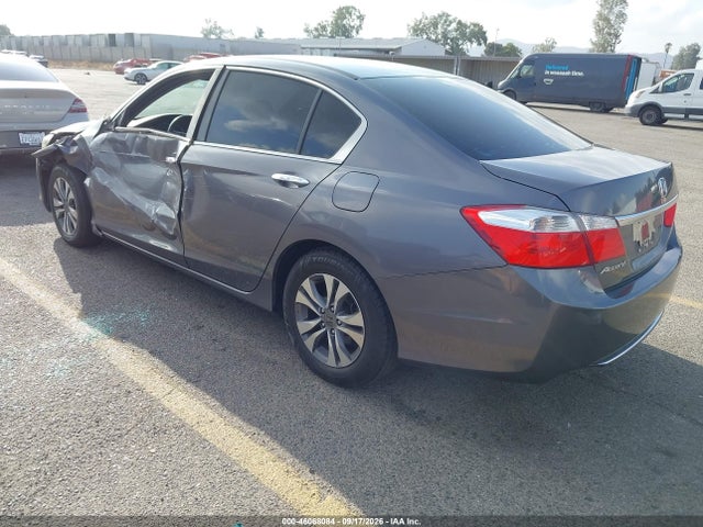 46068084 :رقم المزاد ، 1HGCR2E37FA252706 vin ، 2015 Honda Accord Lx مزاد بيع