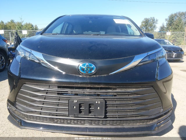 Toyota SIENNA LE 2025 5TDKRKEC0SS268284 Image 13