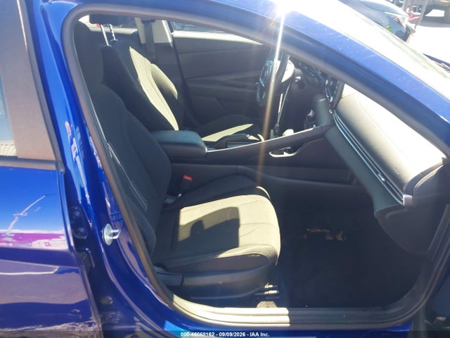 5NPLM4AG2MH000319 Hyundai ELANTRA SEL