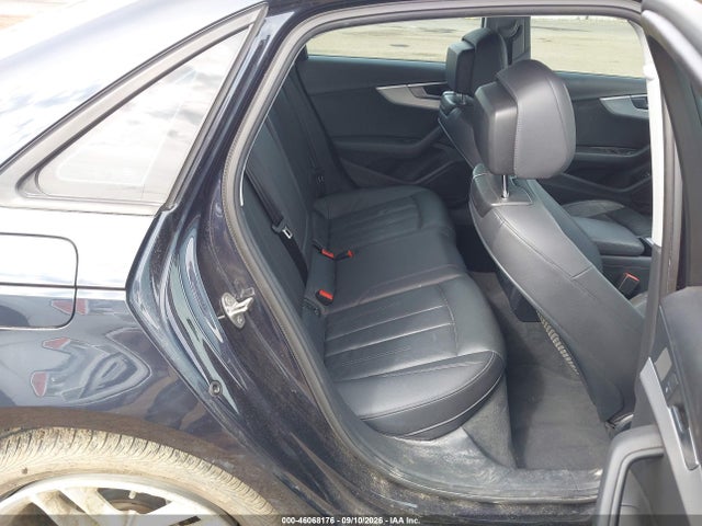 46068176 :رقم المزاد ، WAUDNAF48HN042477 vin ، 2017 Audi A4 2.0t Season Of Audi Premium مزاد بيع