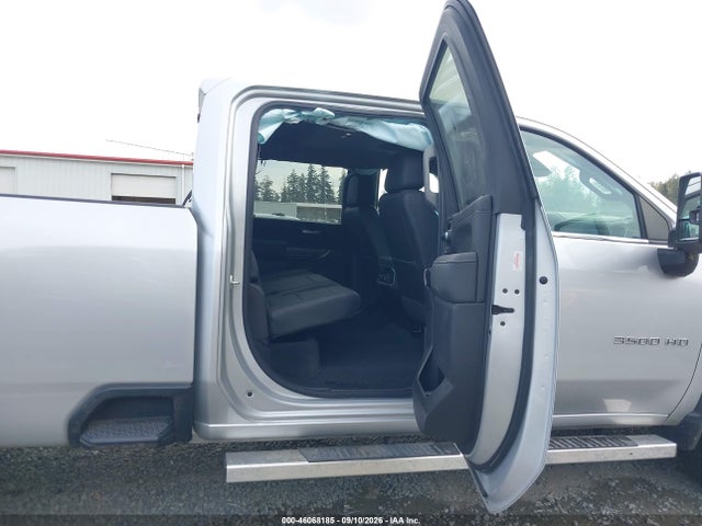 46068185 :رقم المزاد ، 1GC4YUEY1NF355215 vin ، 2022 Chevrolet Silverado 3500hd 4wd  Long Bed Ltz مزاد بيع