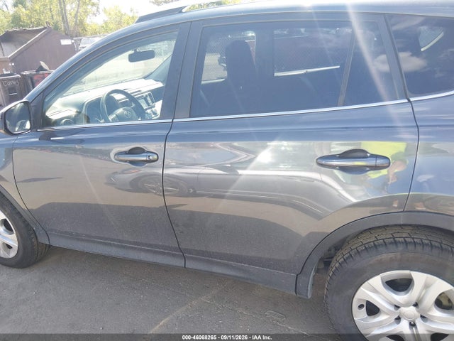 2014 Toyota Rav4 Le მანქანა იყიდება აუქციონზე, vin: JTMBFREV4ED056121, აუქციონის ნომერი: 46068265