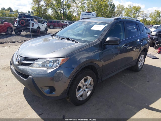 2014 Toyota Rav4 Le მანქანა იყიდება აუქციონზე, vin: JTMBFREV4ED056121, აუქციონის ნომერი: 46068265