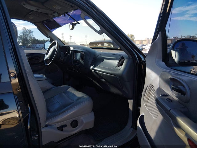 2003 Ford F-150 Lariat/xlt მანქანა იყიდება აუქციონზე, vin: 1FTRW07L83KD57117, აუქციონის ნომერი: 46068276