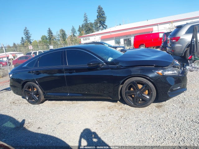 46068323 :رقم المزاد ، 1HGCV1F33JA029964 vin ، 2018 Honda Accord Sport مزاد بيع