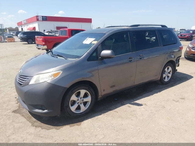Продажа на аукционе авто 2015 Toyota Sienna Le 8 Passenger, vin: 5TDKK3DC0FS664216, номер лота: 46068340