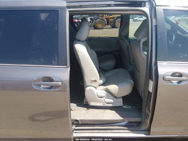 Продажа на аукционе авто 2015 Toyota Sienna Le 8 Passenger, vin: 5TDKK3DC0FS664216, номер лота: 46068340