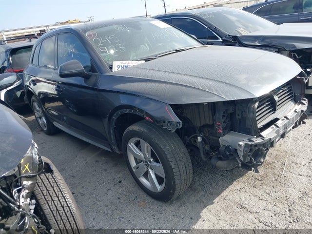Audi Q5 2.0t Premium/2.0t Tech Premium 2018 WA1ANAFY8J2023003 main image