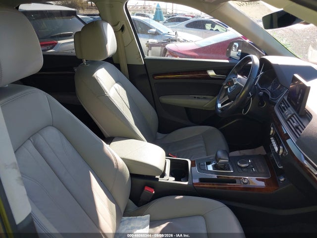 WA1ANAFY8J2023003 Audi Q5 2.0t Premium/2.0t Tech Premium