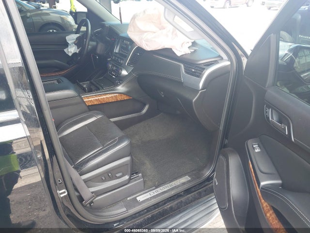 Продаж на аукціоні авто 2017 Chevrolet Suburban Premier, vin: 1GNSCJKCXHR146093, номер лоту: 46068360