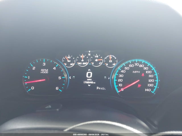 Продаж на аукціоні авто 2017 Chevrolet Suburban Premier, vin: 1GNSCJKCXHR146093, номер лоту: 46068360