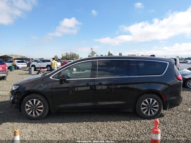 Aukcja sprzedaży 2023 Chrysler Pacifica Hybrid Touring L, vin: 2C4RC1L77PR588802, numer aukcji: 46068393