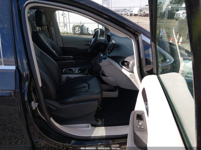 Aukcja sprzedaży 2023 Chrysler Pacifica Hybrid Touring L, vin: 2C4RC1L77PR588802, numer aukcji: 46068393
