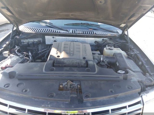 Продаж на аукціоні авто 2013 Lincoln Navigator L, vin: 5LMJJ3J5XDEL05858, номер лоту: 46068428