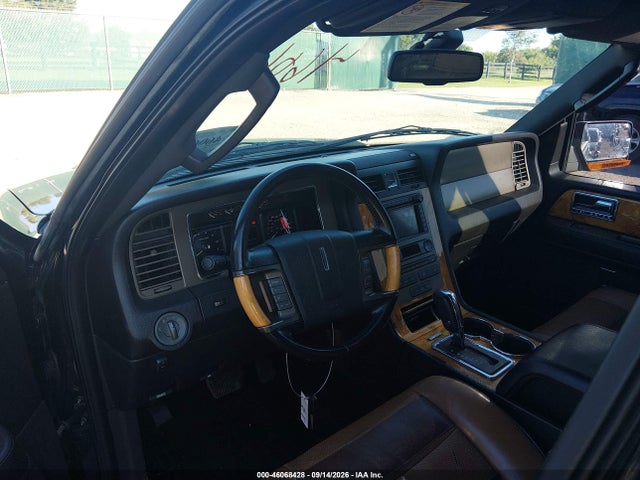 Продаж на аукціоні авто 2013 Lincoln Navigator L, vin: 5LMJJ3J5XDEL05858, номер лоту: 46068428