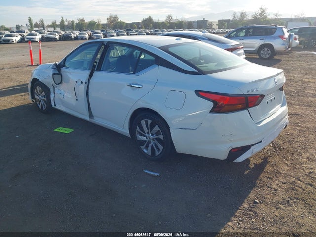 46068617 :رقم المزاد ، 1N4BL4BV0LC163935 vin ، 2020 Nissan Altima S Fwd مزاد بيع