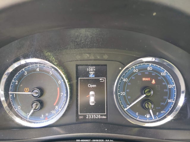 5YFBURHE7HP613056 Toyota COROLLA SE