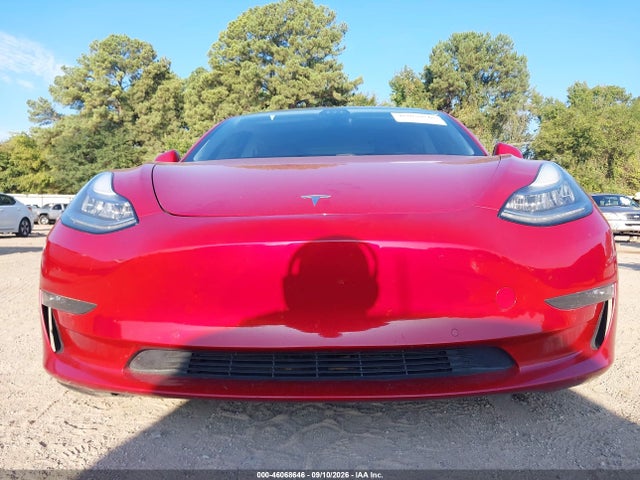 Tesla Model 3 Long Range/mid Range 2018 5YJ3E1EA5JF005302 Image 12