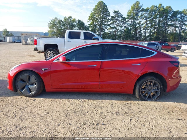 Tesla Model 3 Long Range/mid Range 2018 5YJ3E1EA5JF005302 Image 14