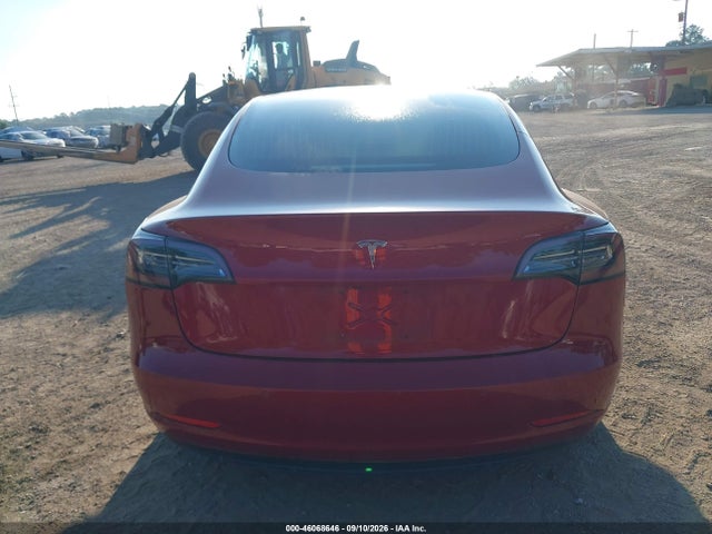 Tesla Model 3 Long Range/mid Range 2018 5YJ3E1EA5JF005302 Image 16