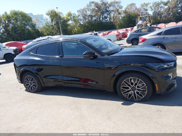 2024 Ford Mustang Mach-e Premium მანქანა იყიდება აუქციონზე, vin: 3FMTK3R70RMA22725, აუქციონის ნომერი: 46068667