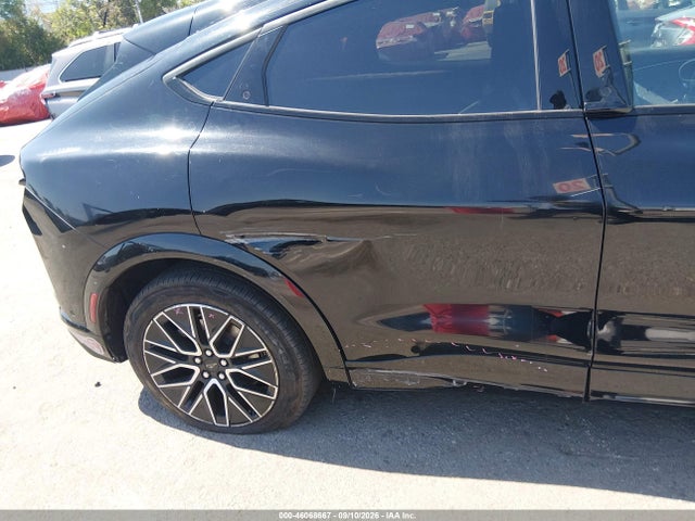 2024 Ford Mustang Mach-e Premium მანქანა იყიდება აუქციონზე, vin: 3FMTK3R70RMA22725, აუქციონის ნომერი: 46068667