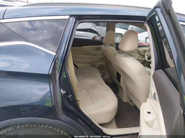 46068743 :رقم المزاد ، 5N1AZ2MGXFN217608 vin ، 2015 Nissan Murano Sv مزاد بيع