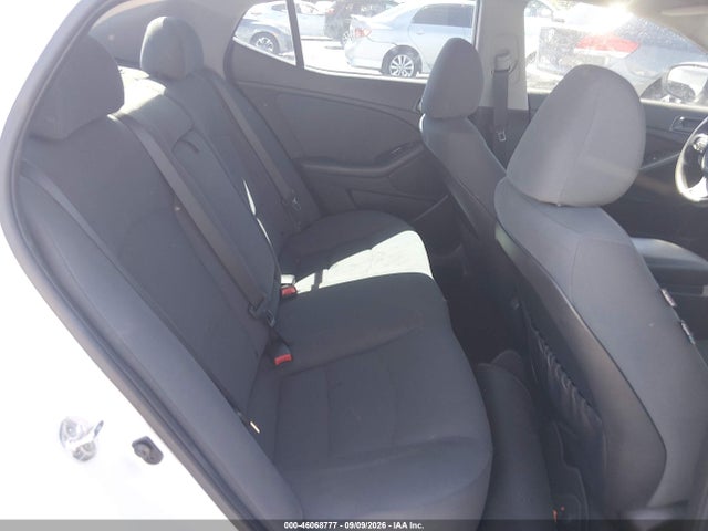 KIA Optima Lx 2015 5XXGM4A77FG427298 Image 8