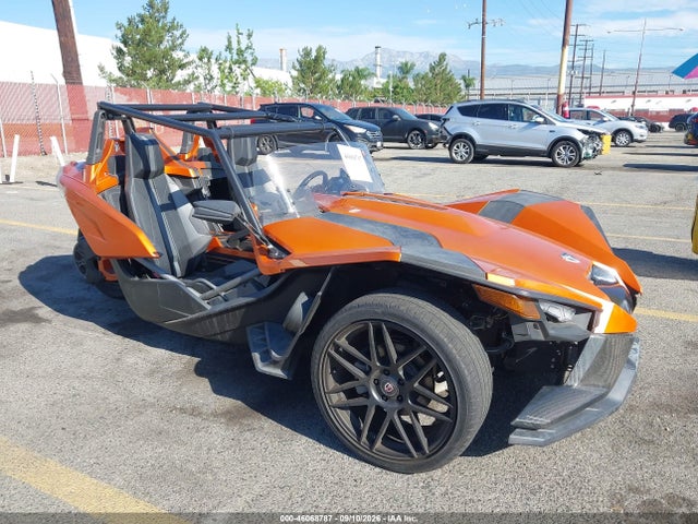 46068787 :رقم المزاد ، 57XAAPFAXF5104721 vin ، 2015 Polaris Slingshot Sl مزاد بيع