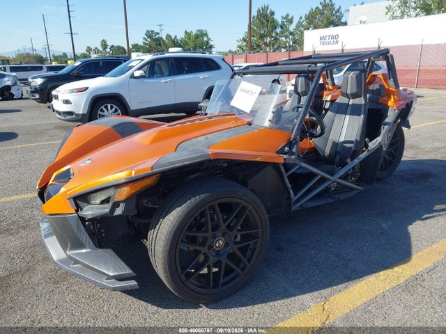 2015 Polaris Slingshot Sl მანქანა იყიდება აუქციონზე, vin: 57XAAPFAXF5104721, აუქციონის ნომერი: 46068787