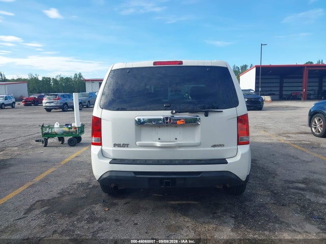46068807 :رقم المزاد ، 5FNYF4H21FB062385 vin ، 2015 Honda Pilot Lx مزاد بيع