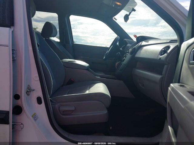 46068807 :رقم المزاد ، 5FNYF4H21FB062385 vin ، 2015 Honda Pilot Lx مزاد بيع
