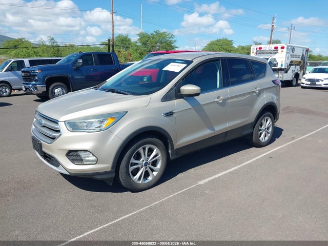 Ford ESCAPE SE 2017 1FMCU9GD2HUB08764 Image 2