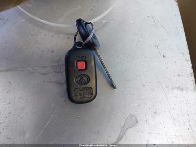 46068910 :رقم المزاد ، 2T1CF28P32C595525 vin ، 2002 Toyota Camry Solara Sle V6 مزاد بيع