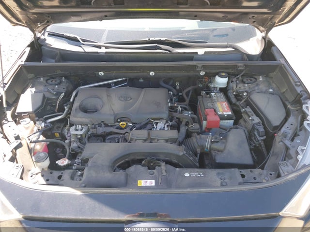 46068946 :رقم المزاد ، JTMC1RFV8KJ001654 vin ، 2019 Toyota Rav4 Xle Premium مزاد بيع