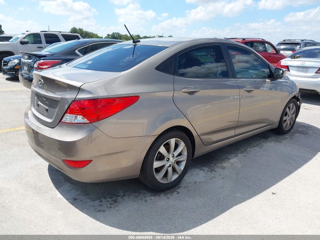 2014 Hyundai Accent Gls მანქანა იყიდება აუქციონზე, vin: KMHCU4AE9EU749720, აუქციონის ნომერი: 46068955