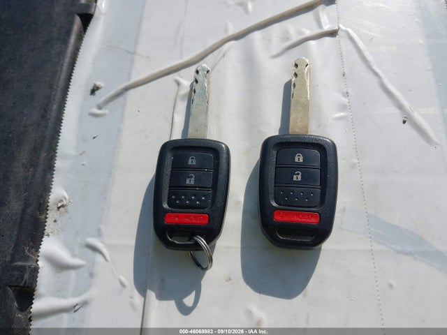 Honda FIT LX 2017 3HGGK5G53HM702833 Image 11