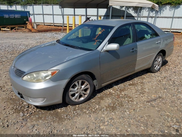 46069079 :رقم المزاد ، 4T1BF32KX5U594261 vin ، 2005 Toyota Camry Le V6 مزاد بيع