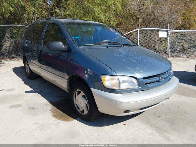 Auction sale of the 2000 Toyota Sienna Xle, vin: 4T3ZF13C4YU317871, lot number: 46069086