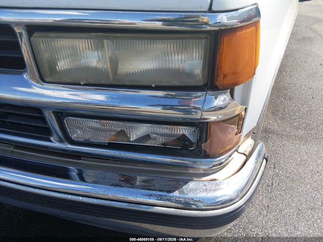 Продаж на аукціоні авто 1998 Chevrolet Tahoe Ls, vin: 1GNEC13R2WJ317706, номер лоту: 46069108
