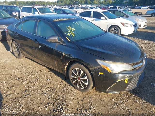 46069191 :رقم المزاد ، 4T1BD1FK8FU155355 vin ، 2015 Toyota Camry Hybrid Le مزاد بيع