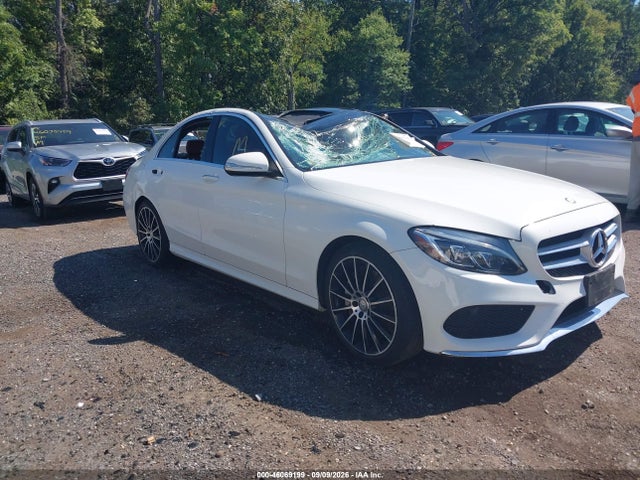 2015 Mercedes-benz C 300 Sport 4matic მანქანა იყიდება აუქციონზე, vin: 55SWF4KB4FU058118, აუქციონის ნომერი: 46069199