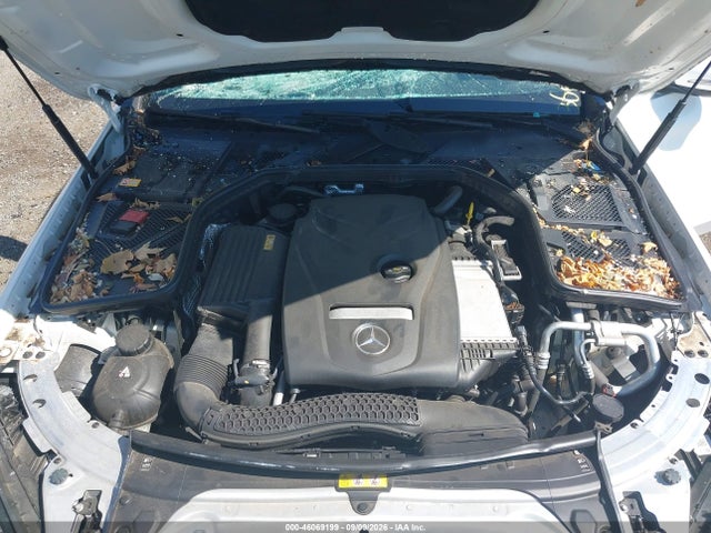 2015 Mercedes-benz C 300 Sport 4matic მანქანა იყიდება აუქციონზე, vin: 55SWF4KB4FU058118, აუქციონის ნომერი: 46069199
