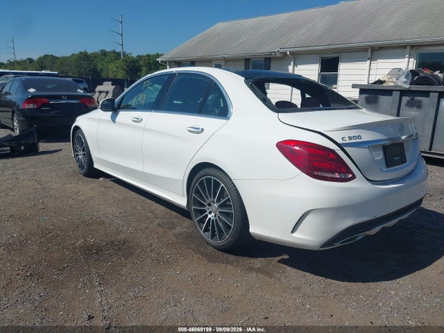 2015 Mercedes-benz C 300 Sport 4matic მანქანა იყიდება აუქციონზე, vin: 55SWF4KB4FU058118, აუქციონის ნომერი: 46069199