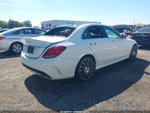 2015 Mercedes-benz C 300 Sport 4matic მანქანა იყიდება აუქციონზე, vin: 55SWF4KB4FU058118, აუქციონის ნომერი: 46069199