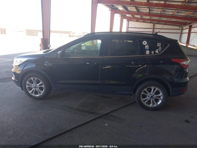 1FMCU9HD5JUB54979 Ford ESCAPE SEL