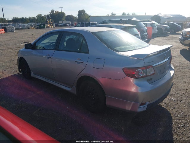 46069251 :رقم المزاد ، 2T1BU4EE1CC854675 vin ، 2012 Toyota Corolla S مزاد بيع