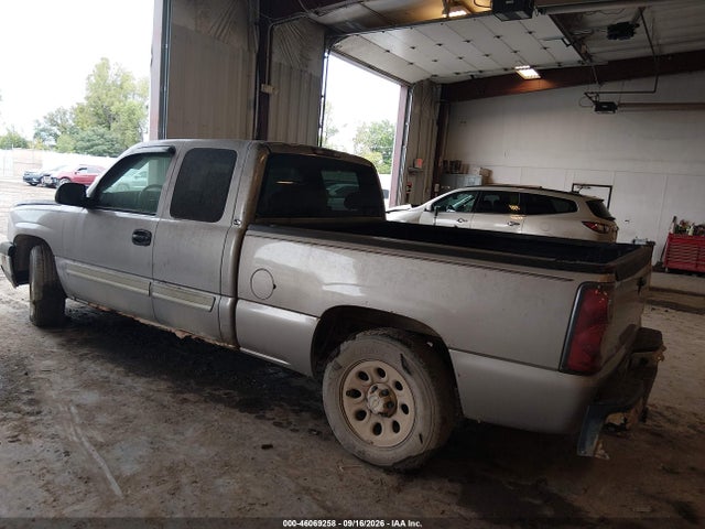 2005 Chevrolet Silverado 1500 Ls მანქანა იყიდება აუქციონზე, vin: 2GCEC19T151258720, აუქციონის ნომერი: 46069258